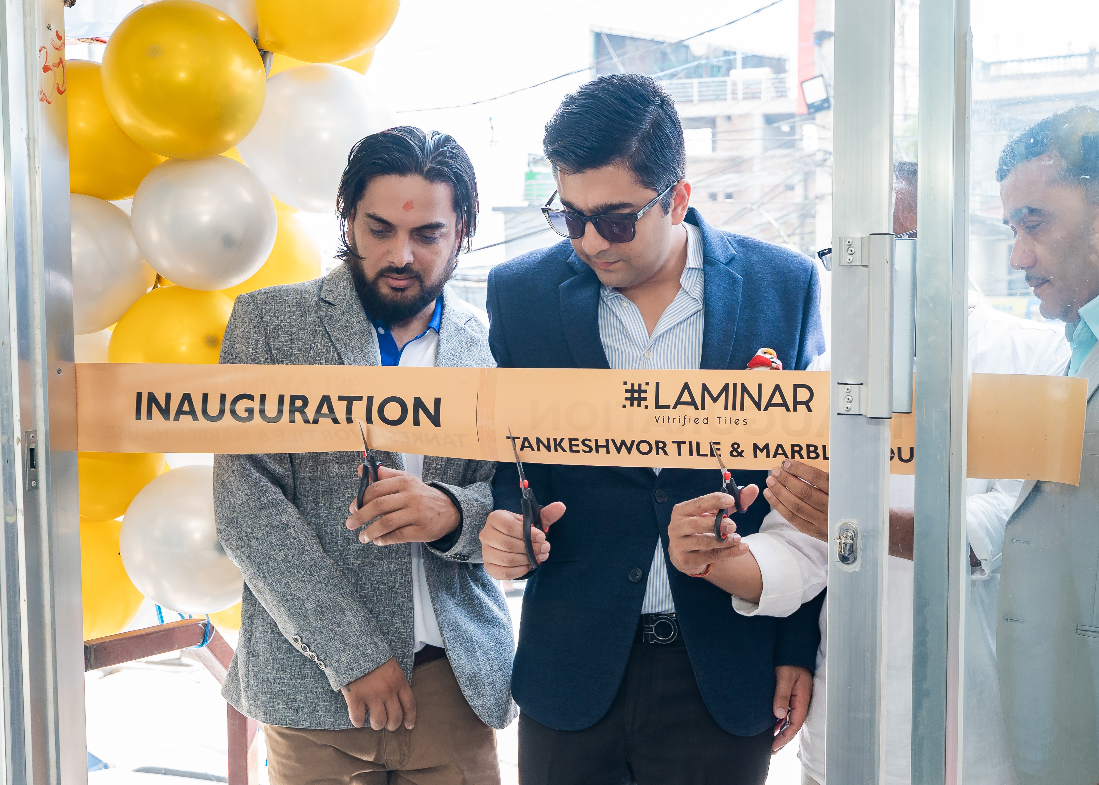 काठमान्डौको कलंकीमा लेमिनार टायल्सको नयाँ डिलर शोरूम उद्घाटन